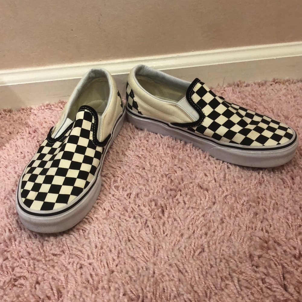checkered vans